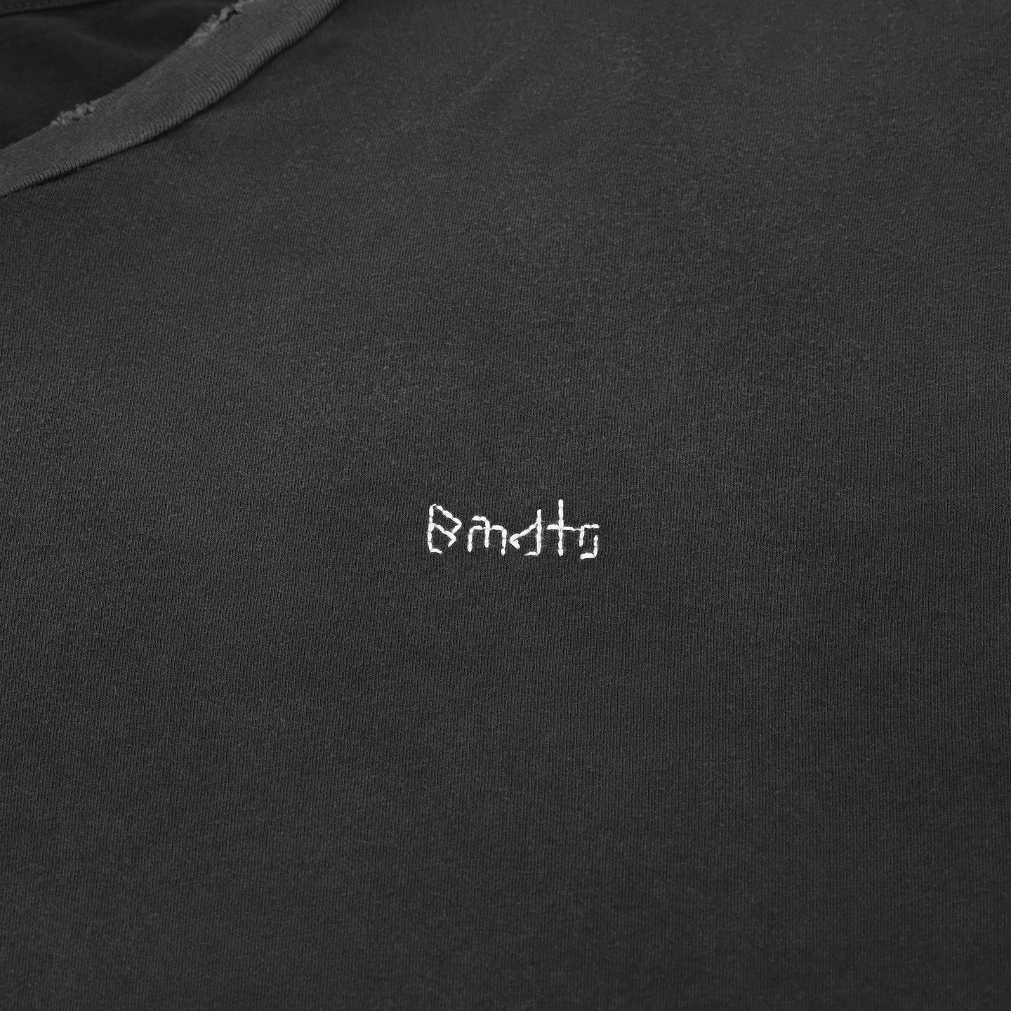 BNDTS CHAINSTITCH TEE